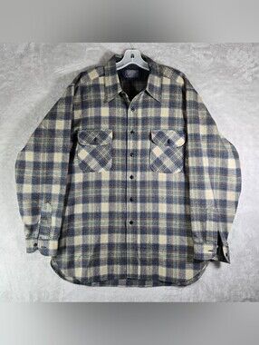 Pendleton Wool Flannel Mens Size XL Extra Large Button Up Blue USA Made Vintage